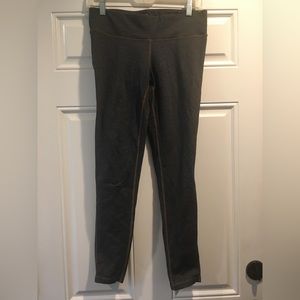 prAna Dark Heather Grey Leggings - Size Medium.